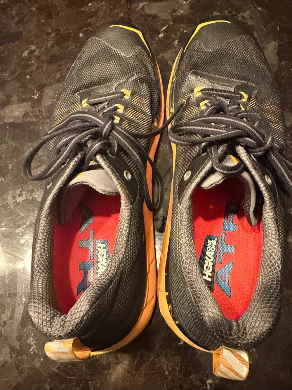 HOKA ONE ONE Challenger ATR 4 Trail Running Shoes Men’s Size 10 Black Orange